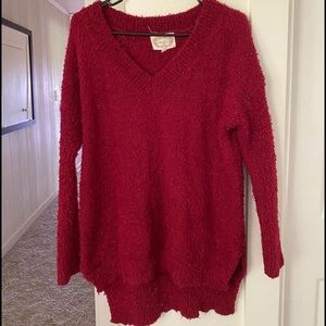 Red fuzzy sweater L